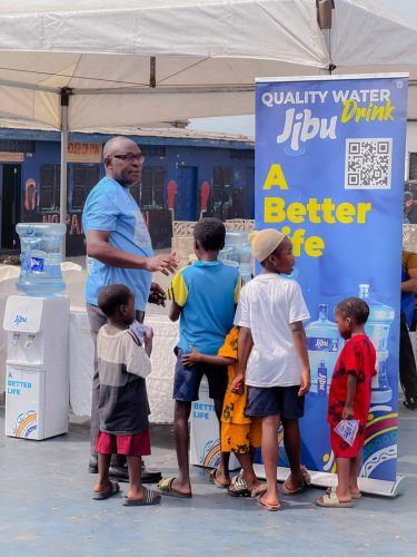 3FD82703-6326-43BB-BB1B-84A28642EA2A