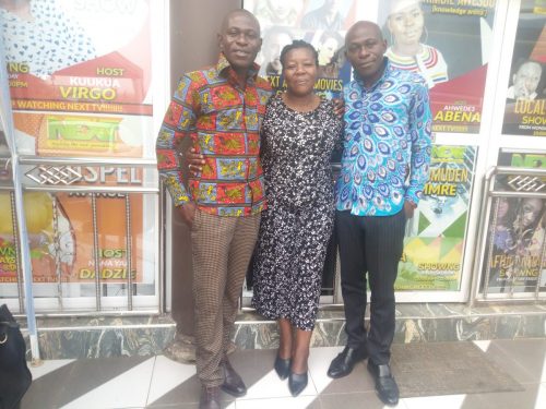 Victoria-Asiedu-middledonor-with-CEO-R-and-Dir.-of-Admn-of-NNF-at-NEXT-TV-office
